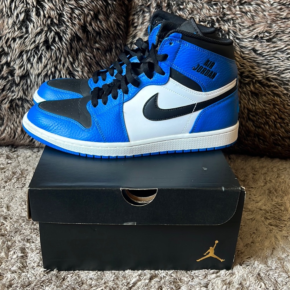 Jordan 1 Retro High (Soar/BlackWhite) Gem